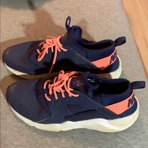 Nike air huarache sneakers